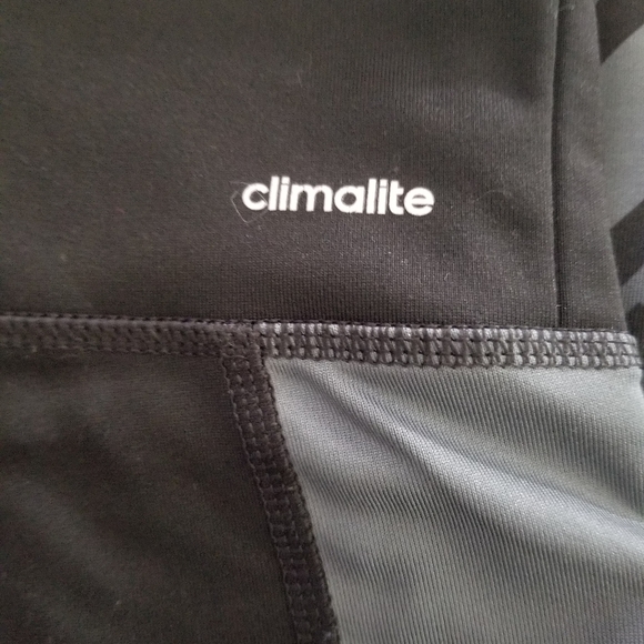 💜 B2G1 GUC Adidas Climalite womens capri leggings - Picture 4 of 6